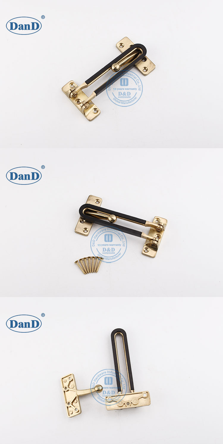 حارس الباب الذهبي