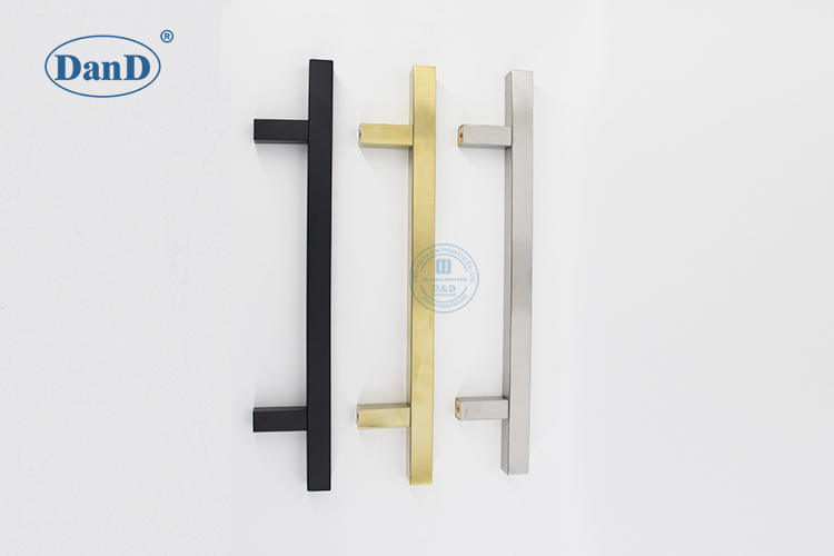 مقابض سحب الباب الذهبي