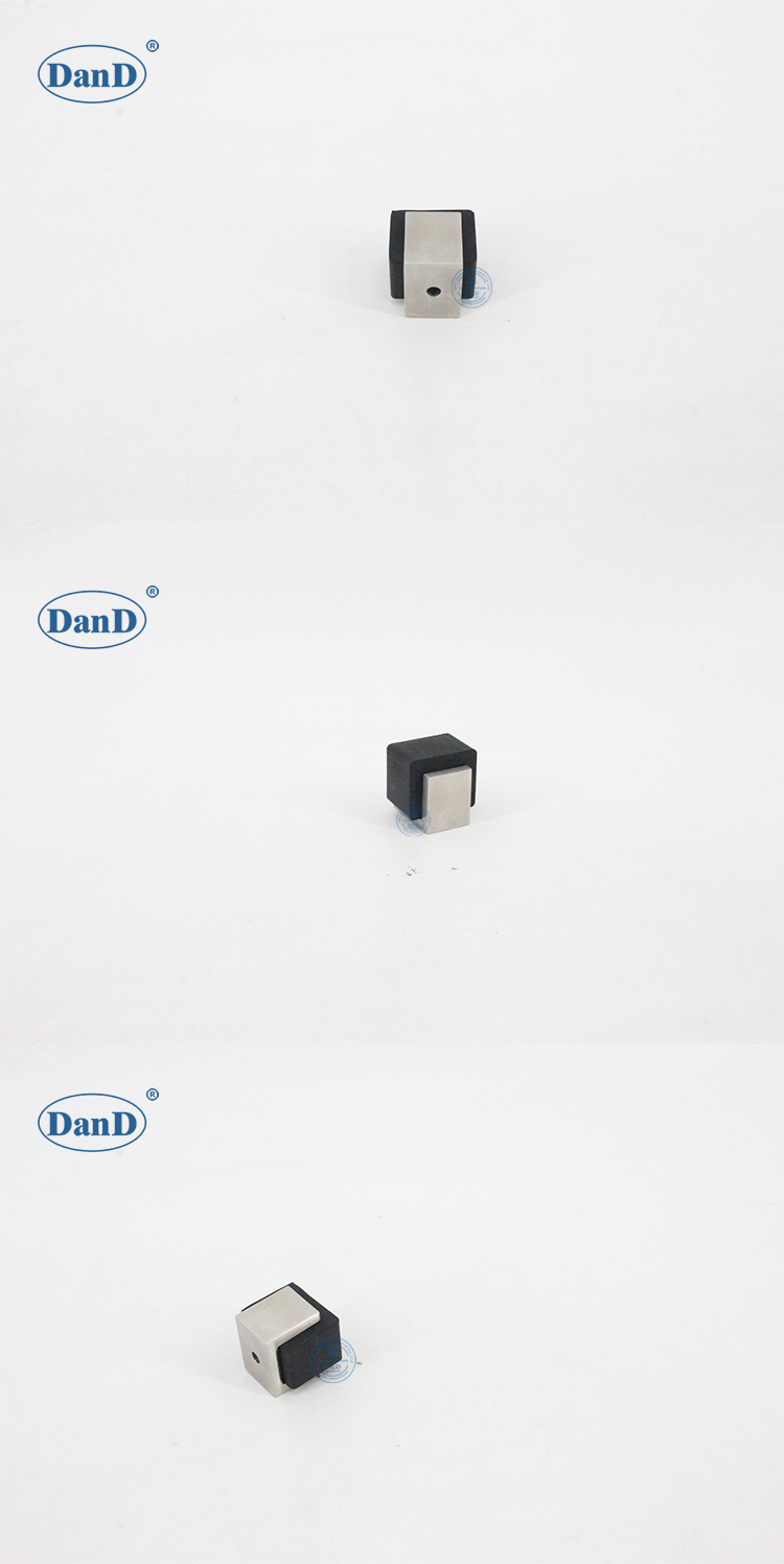 توقف الباب الصغير