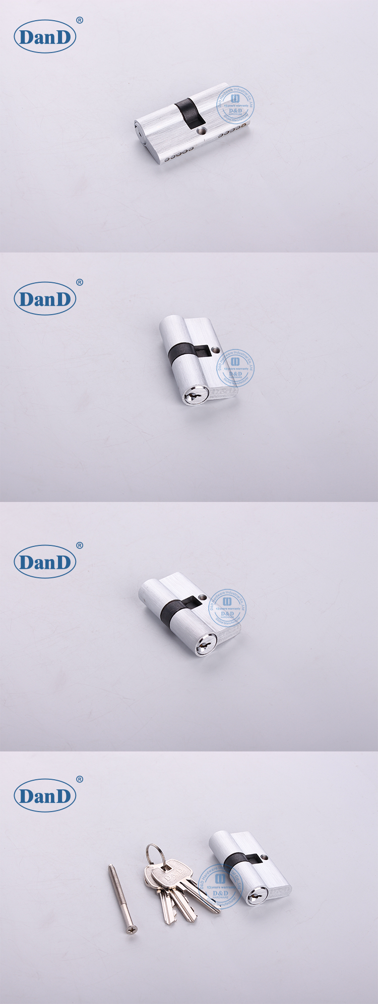 قفل الباب مع المفاتيح